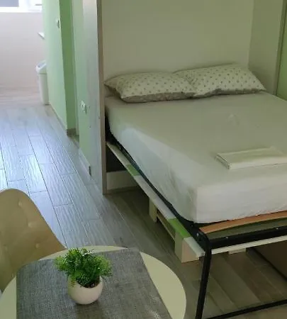 Cinema House Single & Double & Gasthof 2*