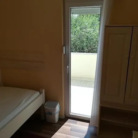 Affittacamere Cinema House Single & Double &