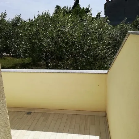 Cinema House Single & Double & Pula