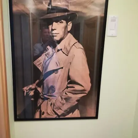 Cinema House Single & Double & Affittacamere 2*