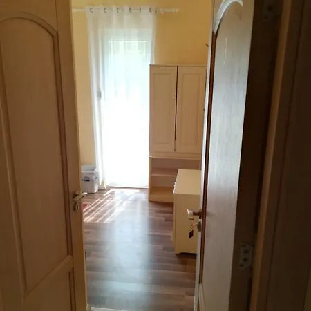 בית הארחה Cinema House Single & Double &