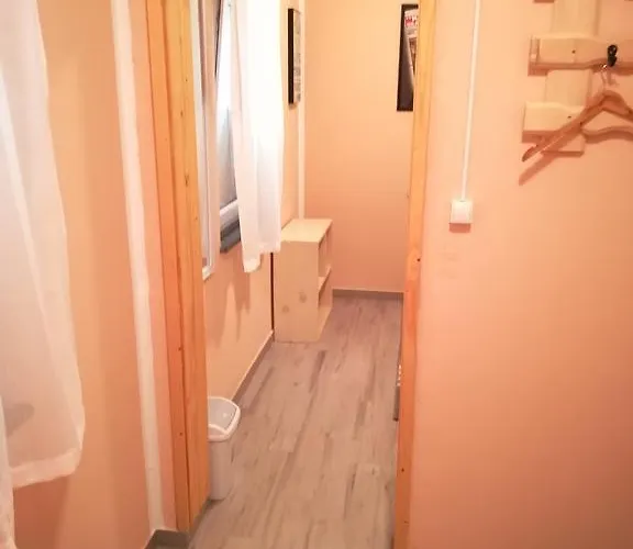 Гостевой дом Cinema House Single & Double & Пула