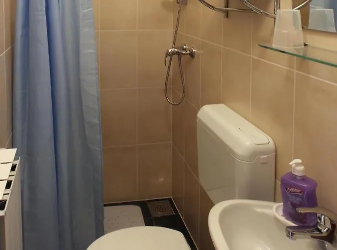 Guest house Cinema House Single & Double &