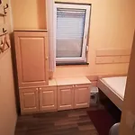 Cinema House Single & Double & بيت ضيافة بولا