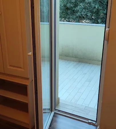 招待所 Cinema House Single & Double &