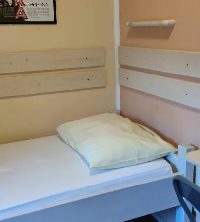 Cinema House Single & Double & 招待所