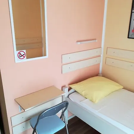 Cinema House Single & Double & 2* 普拉