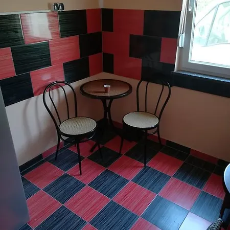 Cinema House Single & Double & 招待所