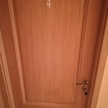 Cinema House Single & Double & 招待所 2*