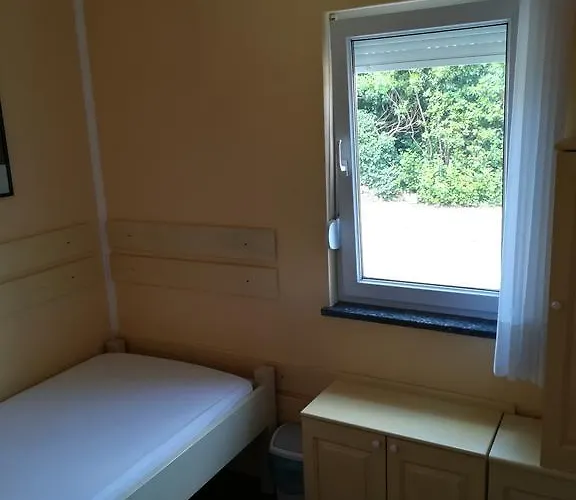 Penzion Cinema House Single & Double & Pula